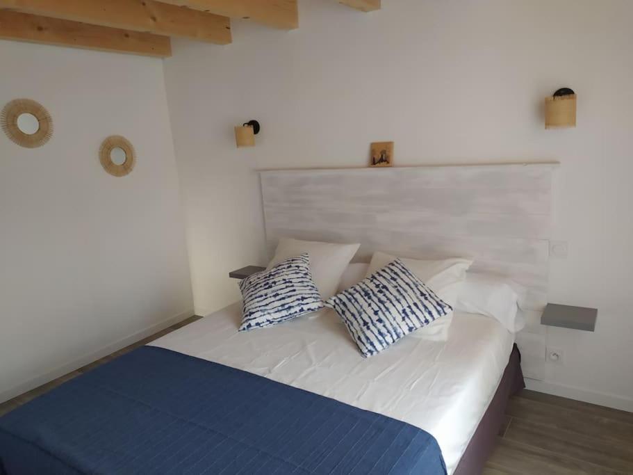 Le Petit Pied A Terre Du Luberon Apartment Merindol Exterior photo